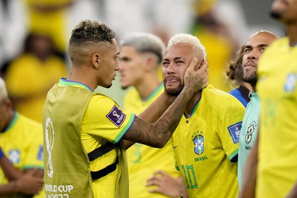巴西队球员内马尔在与克罗地亚比赛结束后的表情。 - 俄罗斯卫星通讯社
