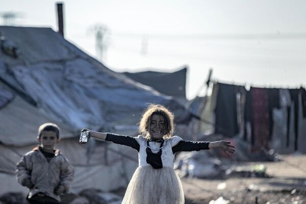 敘利亞拉卡難民營中的兒童。 - 俄羅斯衛星通訊社