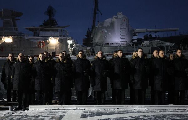 “戈尔什科夫海军元帅”号护卫舰上的全体官兵整装待发。 - 俄罗斯卫星通讯社
