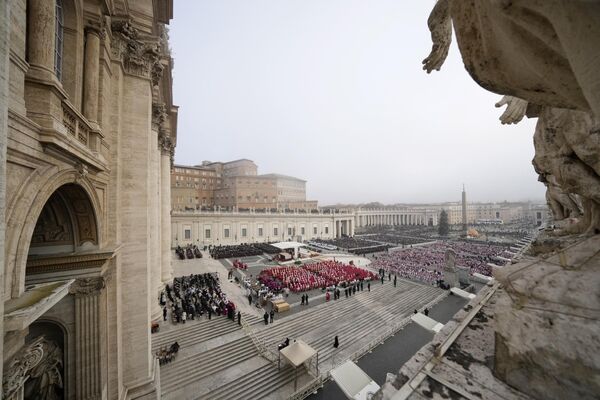 前罗马天主教教皇本笃十六世的葬礼在梵蒂冈举行。 - 俄罗斯卫星通讯社
