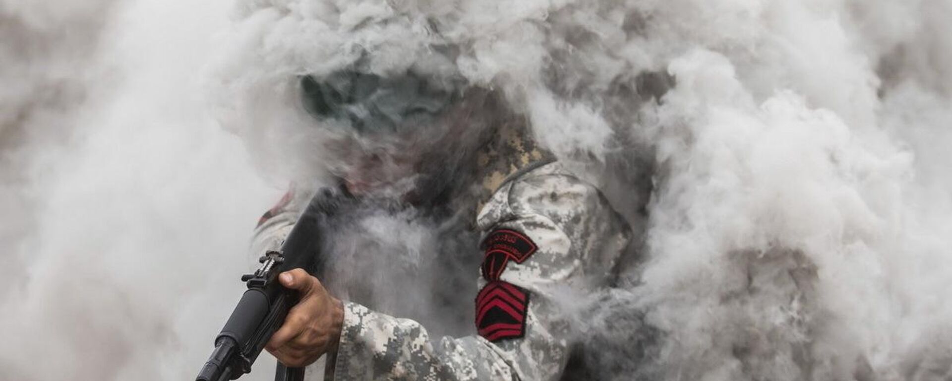 伊军方：伊朗夜间打击美国在约旦、巴林和伊拉克的基地 - 俄罗斯卫星通讯社, 1920, 13.03.2026