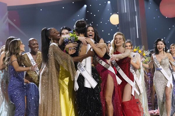 美国小姐博尼·加布里埃尔摘得在美国举行的“环球小姐”选美赛桂冠。 - 俄罗斯卫星通讯社