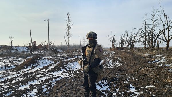 俄军解放阿尔乔莫夫斯克附近的别尔霍夫卡村