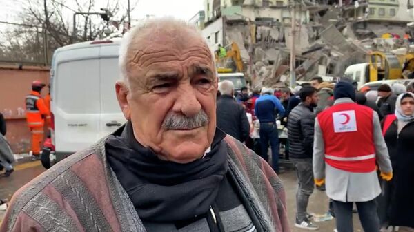 土耳其迪亚巴克尔居民讲述他所经历的地震  - 俄罗斯卫星通讯社