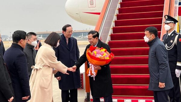 柬埔寨首相洪森抵達北京開啓訪華之旅 - 俄羅斯衛星通訊社