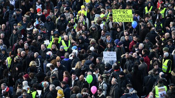 巴黎開始第四次反對養老金改革的全國性示威 - 俄羅斯衛星通訊社