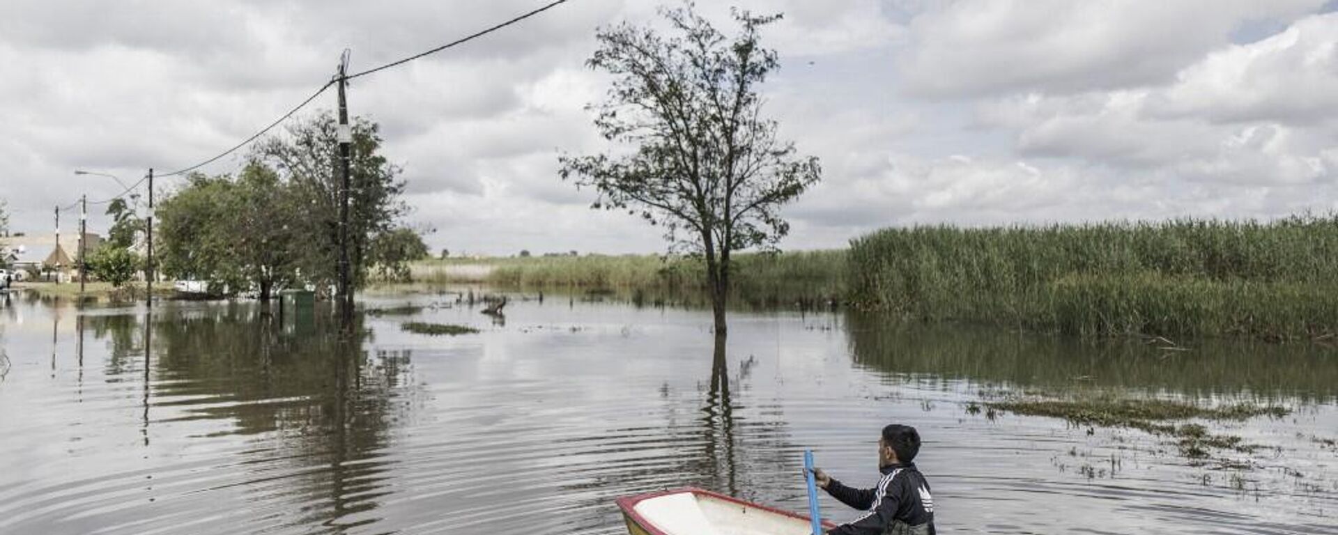 因暴雨引發洪水，南非進入自然災難狀態，洪水已造成至少12人死亡 - 俄羅斯衛星通訊社, 1920, 15.02.2023