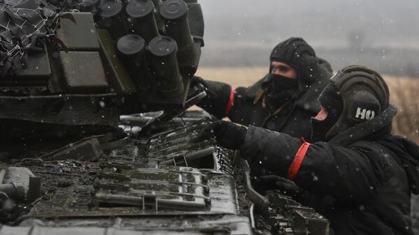俄罗斯坦克兵不让乌军在哈尔科夫附近和边境地区立足