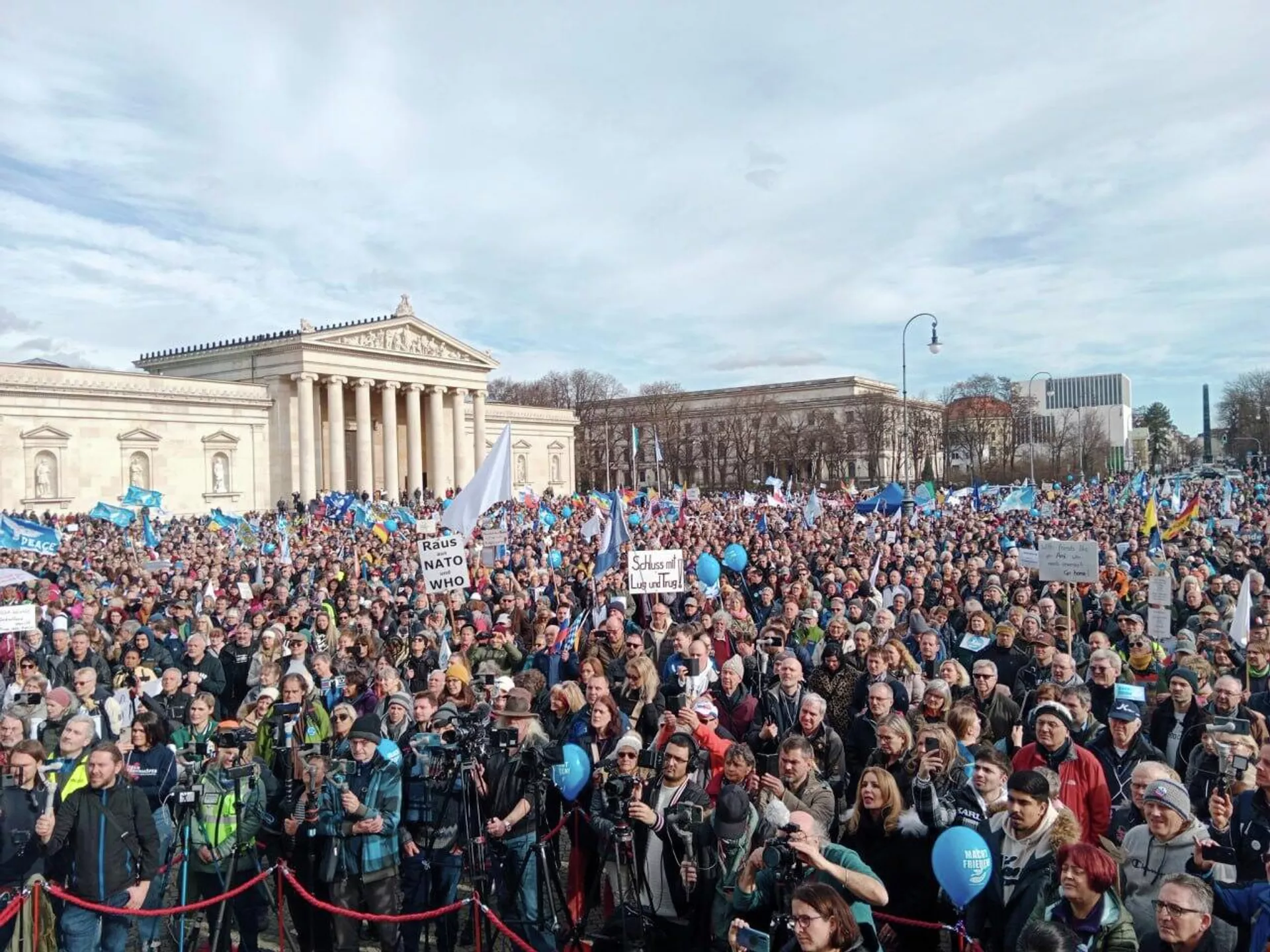 В Мюнхене проходит крупная демонстрация против проходящей в городе конференции - 俄羅斯衛星通訊社, 1920, 18.02.2023
