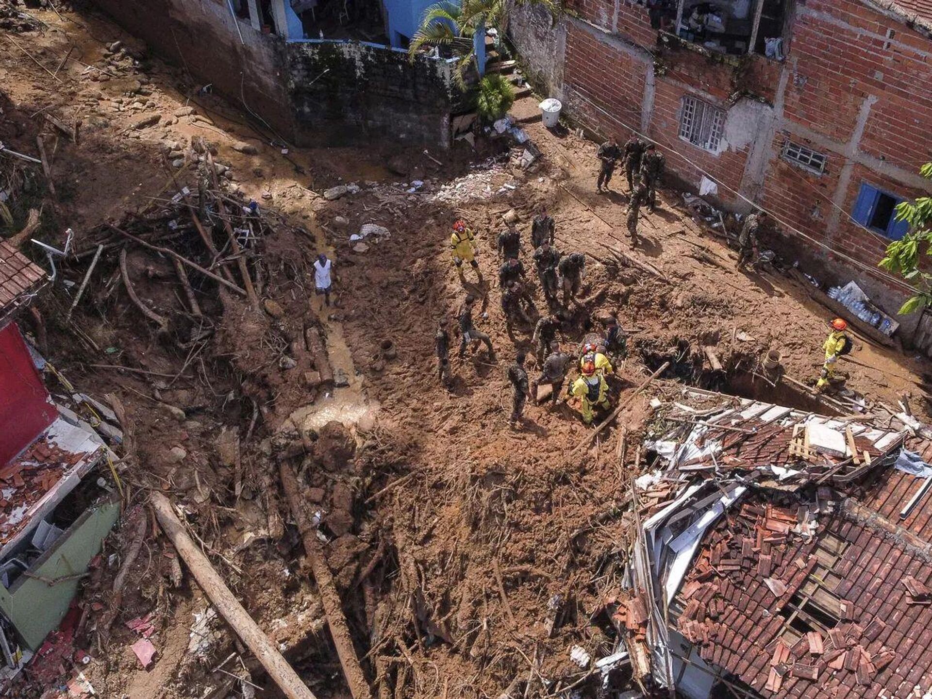 巴西暴雨灾害遇难人数升至136人_手机新浪网