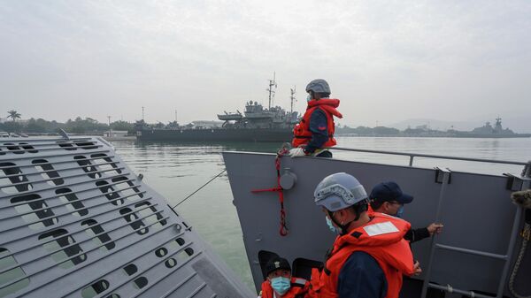 台军称一天内有25架中国军机和3艘中国军舰接近台湾岛 - 俄罗斯卫星通讯社