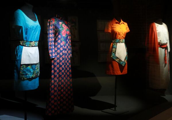 莫斯科市博物館舉辦“時裝之家，造型行業”展覽。圖為展覽中的展品。 - 俄羅斯衛星通訊社