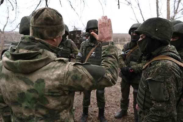 特別軍事行動南區執行作戰任務的俄羅斯武裝力量的炮兵們。 - 俄羅斯衛星通訊社