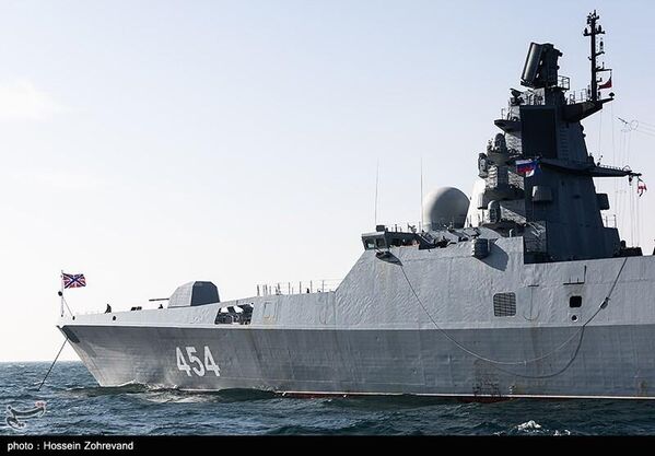 中俄艦艇參加“安全紐帶”海上軍演歡迎儀式。 - 俄羅斯衛星通訊社