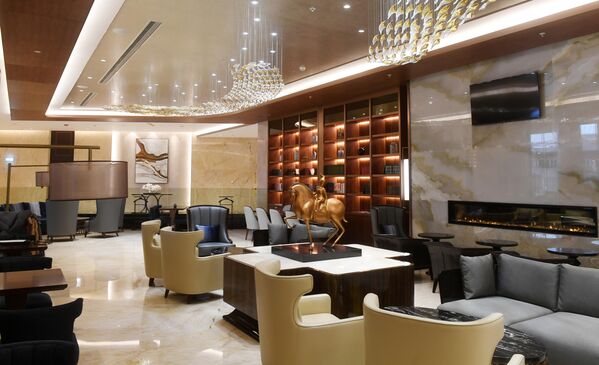 莫斯科陽光酒店大堂的休息區。作為中國商業中心“華銘園”的一部分,中國品牌“陽光”經營的高級酒店於2022年9月30日在莫斯科開業。 莫斯科陽光酒店大堂的休息區。作為中國商業中心“華銘園”的一部分,中國品牌“陽光”經營的高級酒店於2022年9月30日在莫斯科開業。 - 俄羅斯衛星通訊社