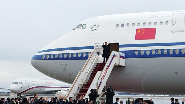 中国国家主席习近平乘专机从莫斯科起飞