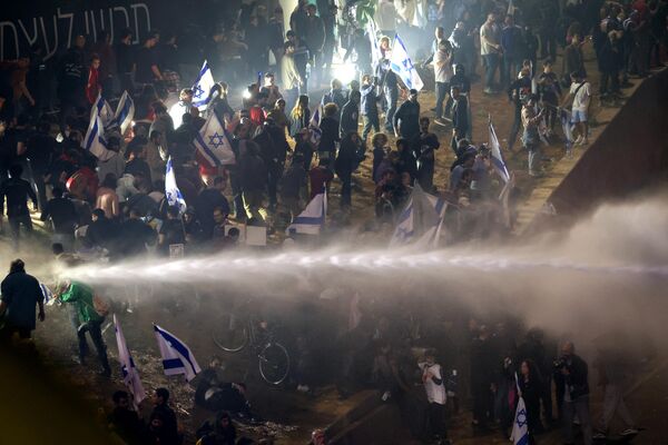 以色列，抗議者與警方發生衝突。 - 俄羅斯衛星通訊社