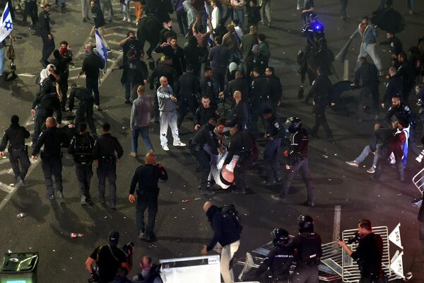 以色列，抗議者與警方發生衝突。 - 俄羅斯衛星通訊社
