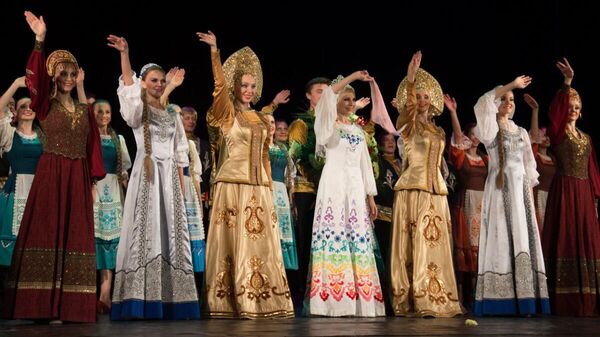 俄国立远东歌舞团开始中国巡演