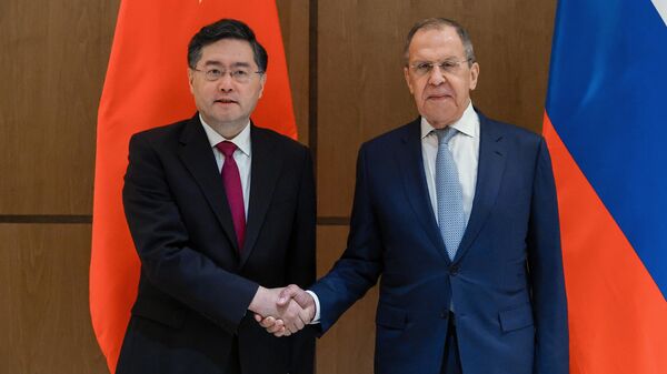 拉夫羅夫與中國外長秦剛舉行會談 - 俄羅斯衛星通訊社