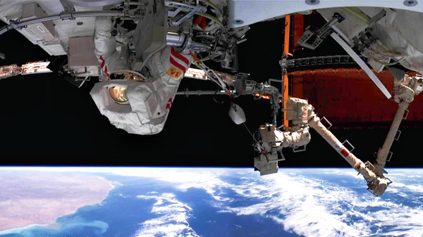 神舟十五號航天員乘組進行出艙活動 - 俄羅斯衛星通訊社
