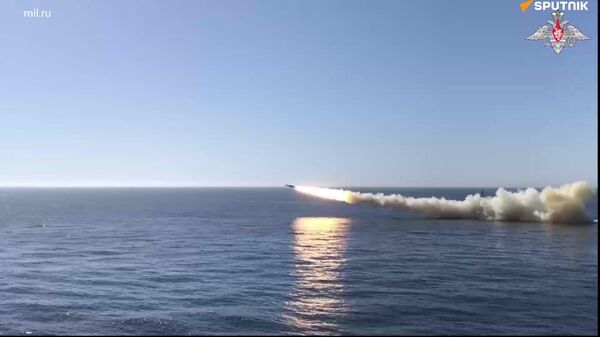 俄太平洋艦隊導彈艇用巡航導彈擊毀“敵艦” - 俄羅斯衛星通訊社