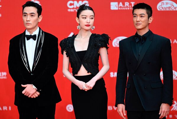 中國演員倪妮與朱一龍和杜江參加北京國際電影節開幕紅毯儀式。 - 俄羅斯衛星通訊社
