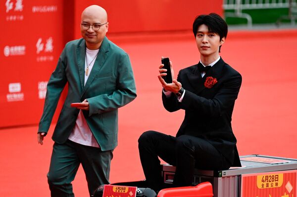 中国演员范丞丞参加北京国际电影节开幕红毯仪式。 - 俄罗斯卫星通讯社