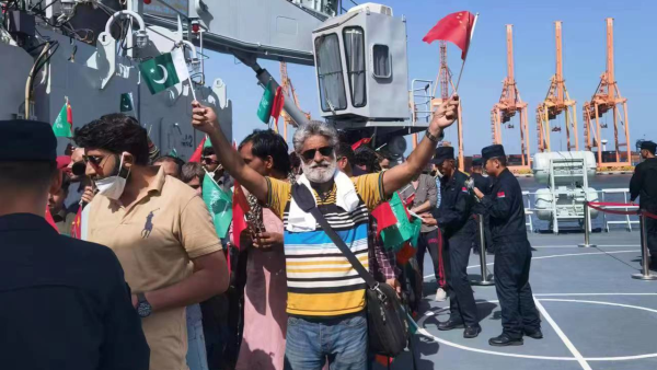 乘坐中國軍艦從蘇丹撤離的巴基斯坦公民 - 俄羅斯衛星通訊社