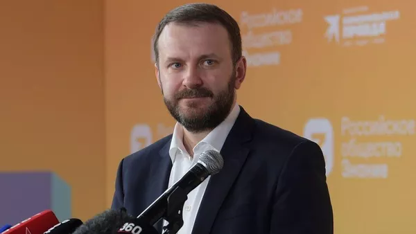 俄罗斯总统办公厅副主任马克西姆∙奥列什金 - 俄罗斯卫星通讯社