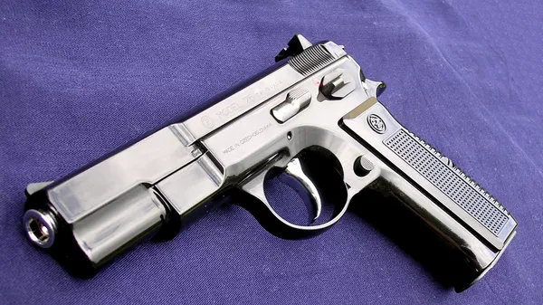 CZ 75手槍 - 俄羅斯衛星通訊社