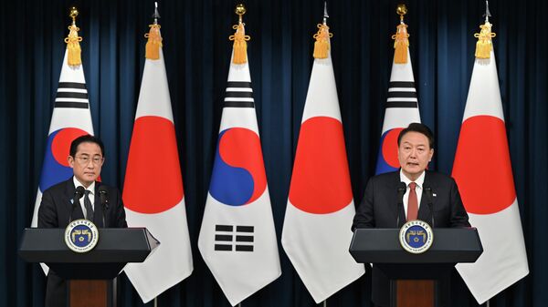 韓國總統尹錫悅與日本首相岸田文雄舉行韓日首腦會談 - 俄羅斯衛星通訊社