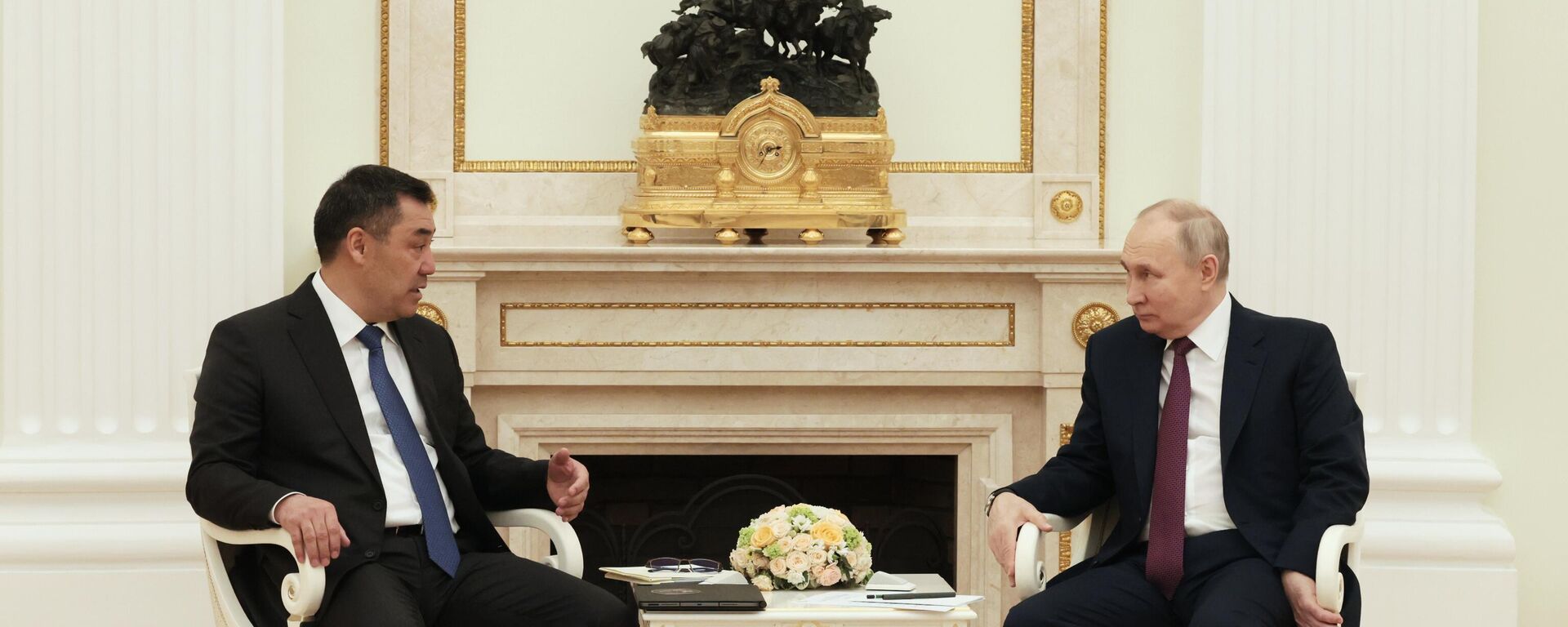 俄羅斯領導人弗拉基米爾•普京和吉爾吉斯斯坦領導人薩德爾•扎帕羅夫 - 俄羅斯衛星通訊社, 1920, 08.05.2023