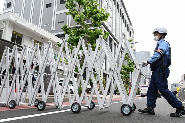 日本警察在G7領導人下榻酒店外維持安保。 - 俄羅斯衛星通訊社