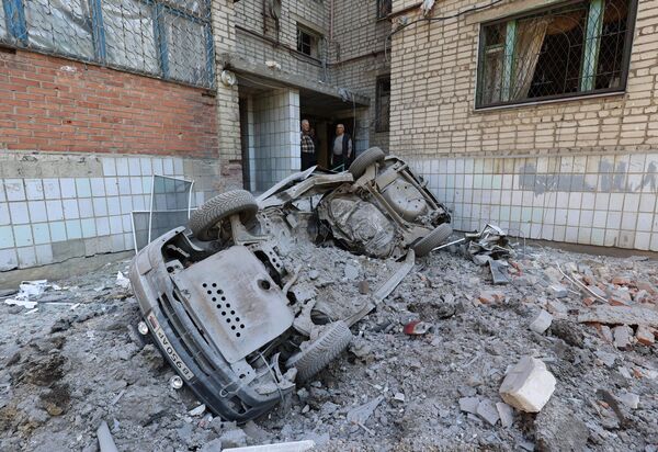 一辆在亚西诺瓦塔亚市内被击毁的乌军车辆。 - 俄罗斯卫星通讯社