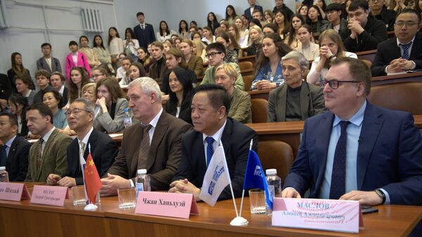 中國駐俄羅斯大使張漢暉在莫大亞非學院舉行的活動上 - 俄羅斯衛星通訊社