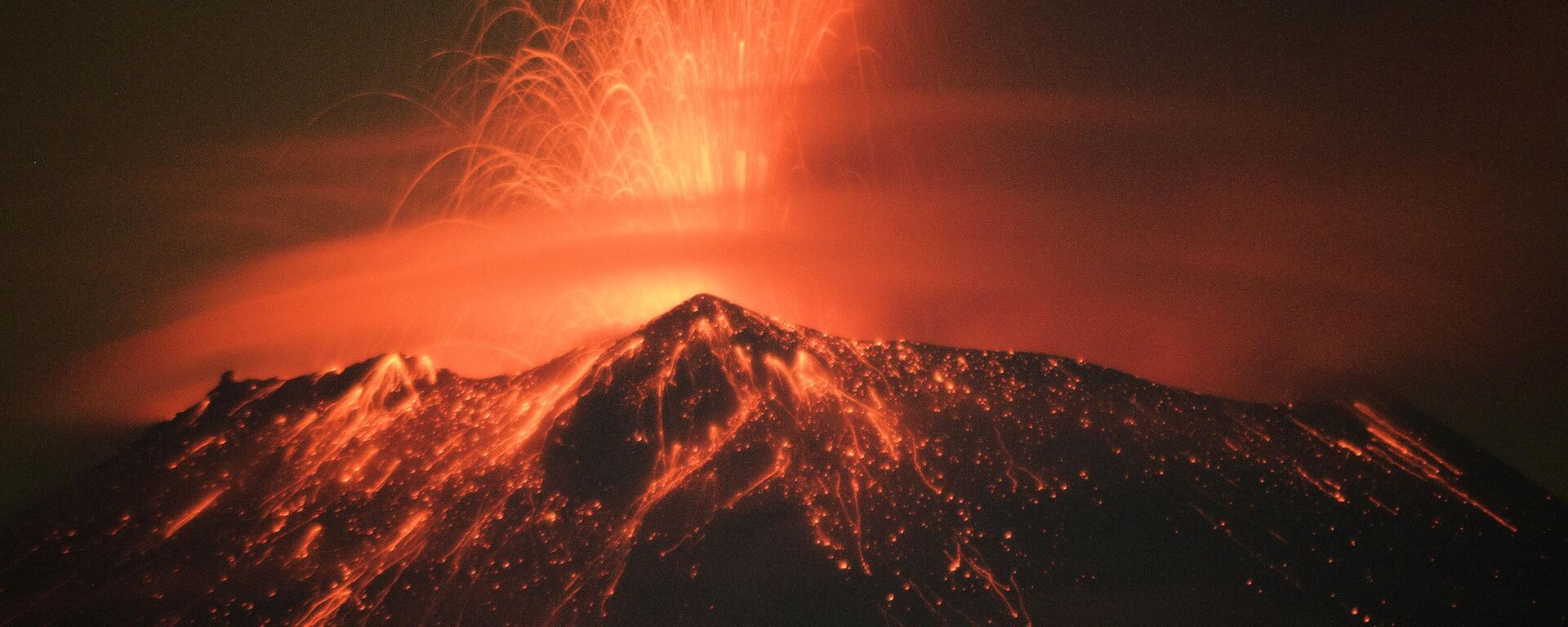 墨西哥波波卡特佩特火山噴發 - 俄羅斯衛星通訊社, 1920, 23.05.2023
