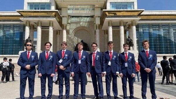 俄罗斯中小学生在蒙古举行的亚洲物理奥林匹克竞赛中获得了八枚金牌 - 俄罗斯卫星通讯社