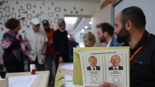 土耳其安卡拉一个投票站里的选票 - 俄罗斯卫星通讯社