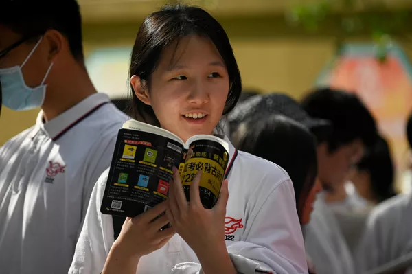 北京，退出高考的考生们。 - 俄罗斯卫星通讯社