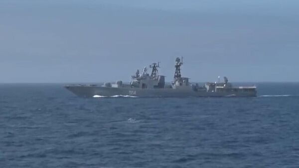 太平洋舰队舰艇在演习中追踪并击毁“敌方”潜艇 - 俄罗斯卫星通讯社
