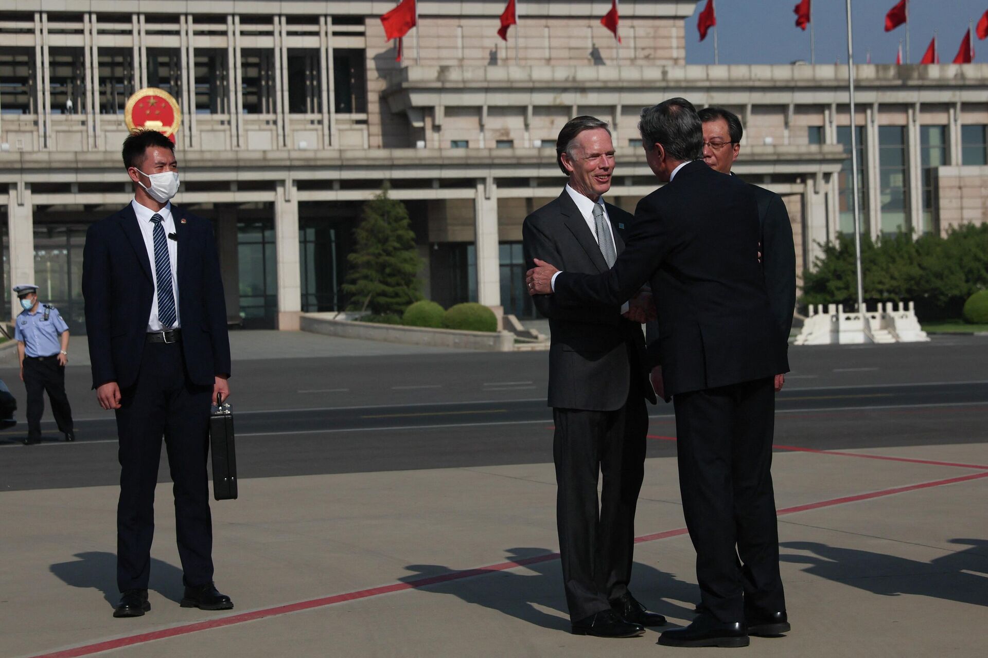 布林肯抵达北京 近5年首位访华美国国务卿 | 八度空间 8TV