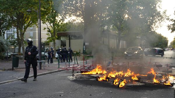 法国爆发骚乱 - 俄罗斯卫星通讯社