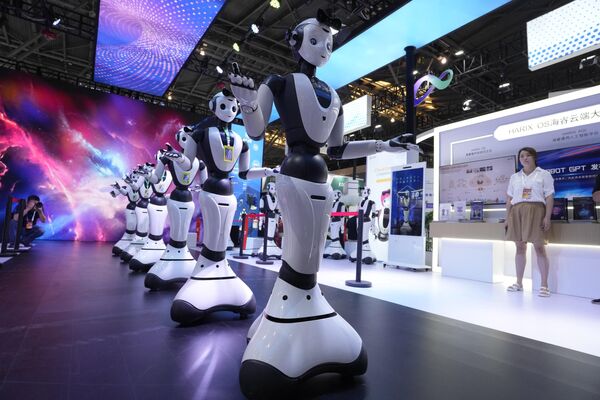 7月6日，中國智能機器人製造商Dataa Robotics的機器人在世界人工智能大會上展示。 - 俄羅斯衛星通訊社