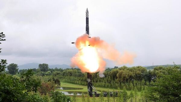 朝鲜发射一枚中程弹道导弹 - 俄罗斯卫星通讯社