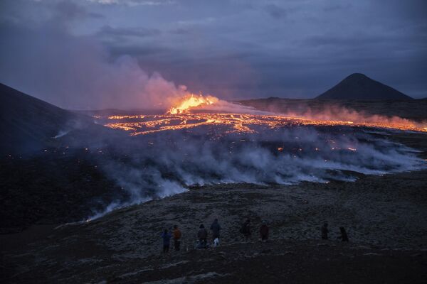 冰岛利特利-赫鲁图尔地区火山喷发。 - 俄罗斯卫星通讯社