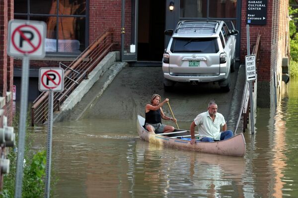 美国蒙彼利埃居民撤离洪水淹没区。 - 俄罗斯卫星通讯社
