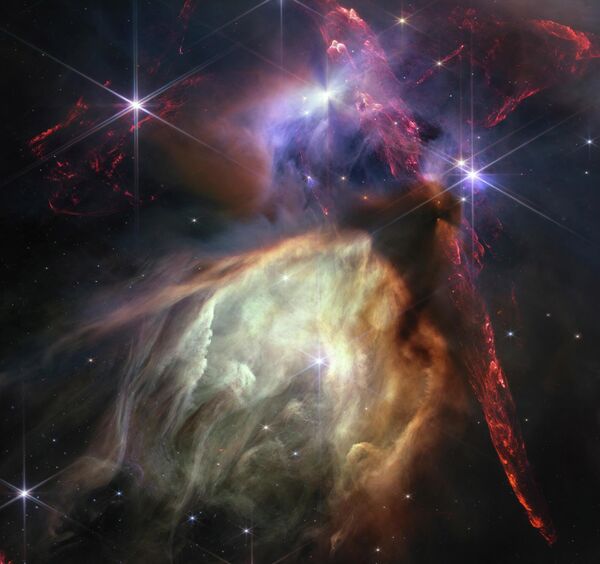 美国国家航空航天局当地时间12日发布一张由詹姆斯·韦伯空间望远镜拍摄的恒星诞生“特写”图像，纪念韦伯空间望远镜一年前首次发布科学成果。图像拍摄的是恒星“摇篮”——蛇夫座ρ星云复合体 - 俄罗斯卫星通讯社