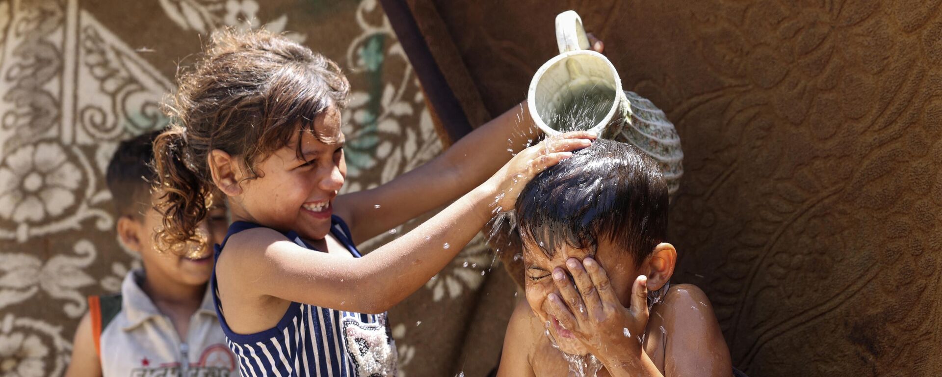 聯合國兒童基金會：南亞76%的兒童暴露在極端高溫下 - 俄羅斯衛星通訊社, 1920, 07.08.2023