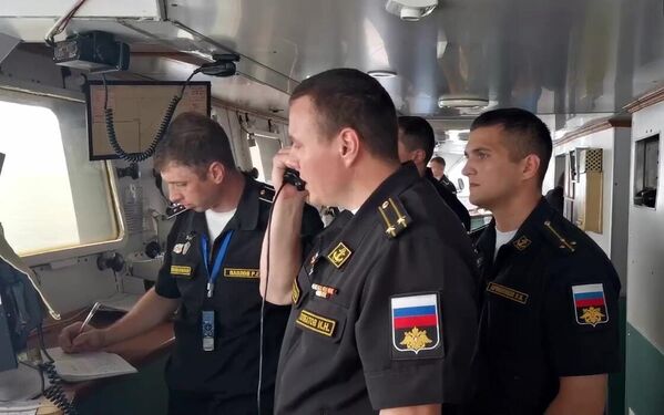 参加中俄在日本海联合演习的俄罗斯海军军人。 - 俄罗斯卫星通讯社